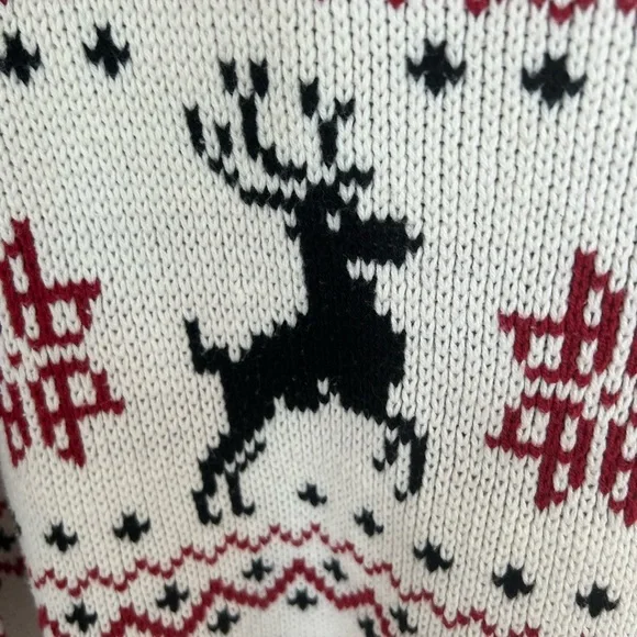 Torrid Womens Winter/Christmas Cowl Neck
Sweater with Reindeer 

Size 1/2 - Picture 3 of 7